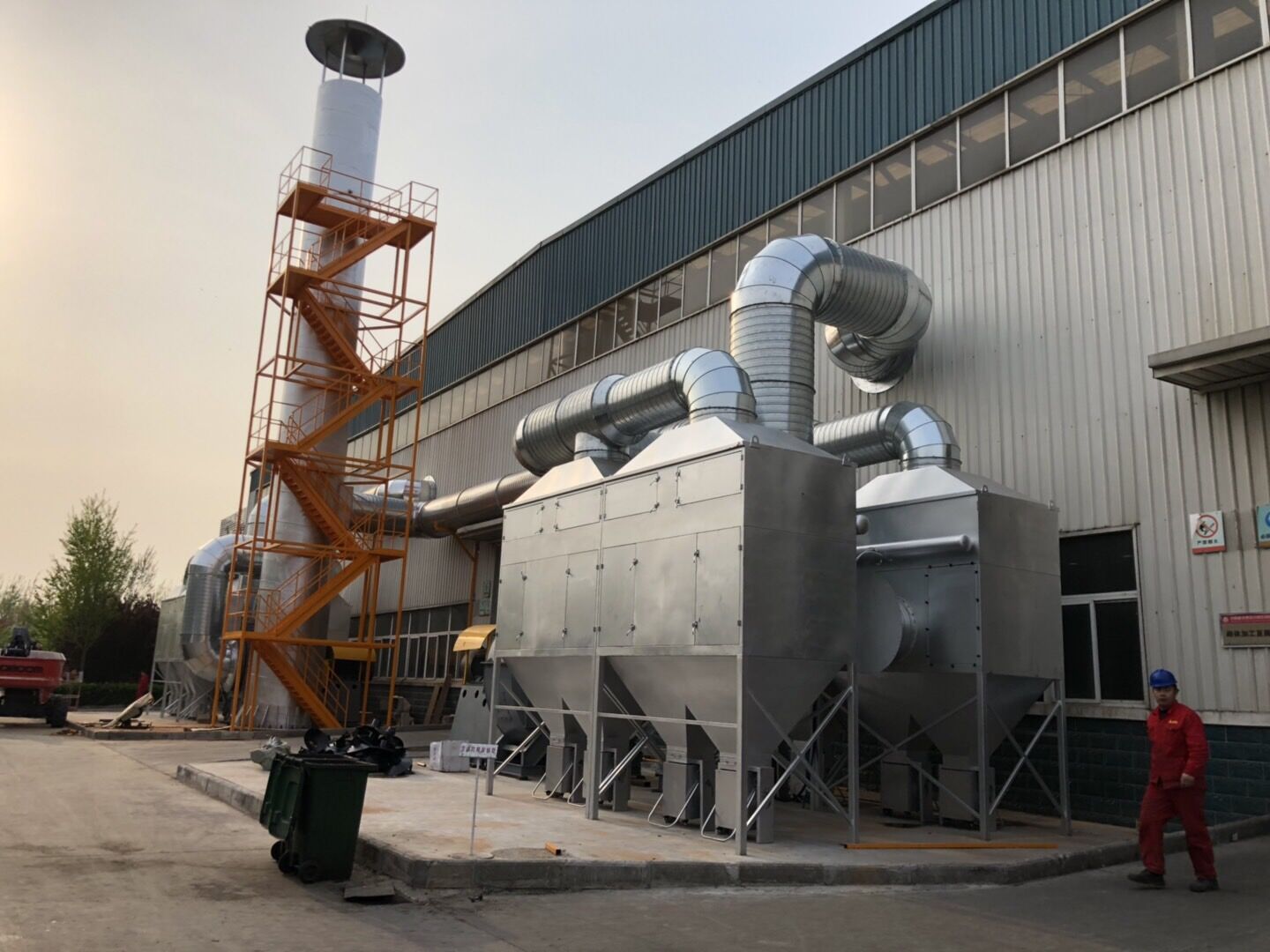 中国重汽集团焊接烟尘废气处理工程